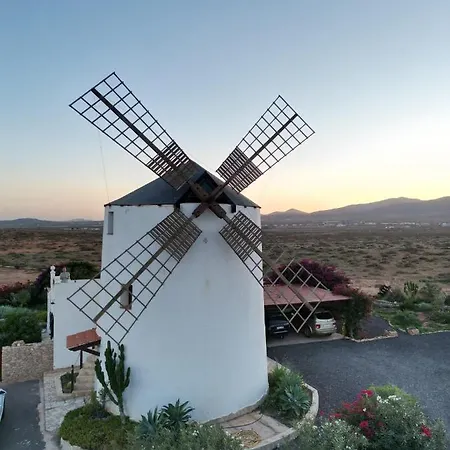 Finca El Molino Fuerteventura Bed & Breakfast *